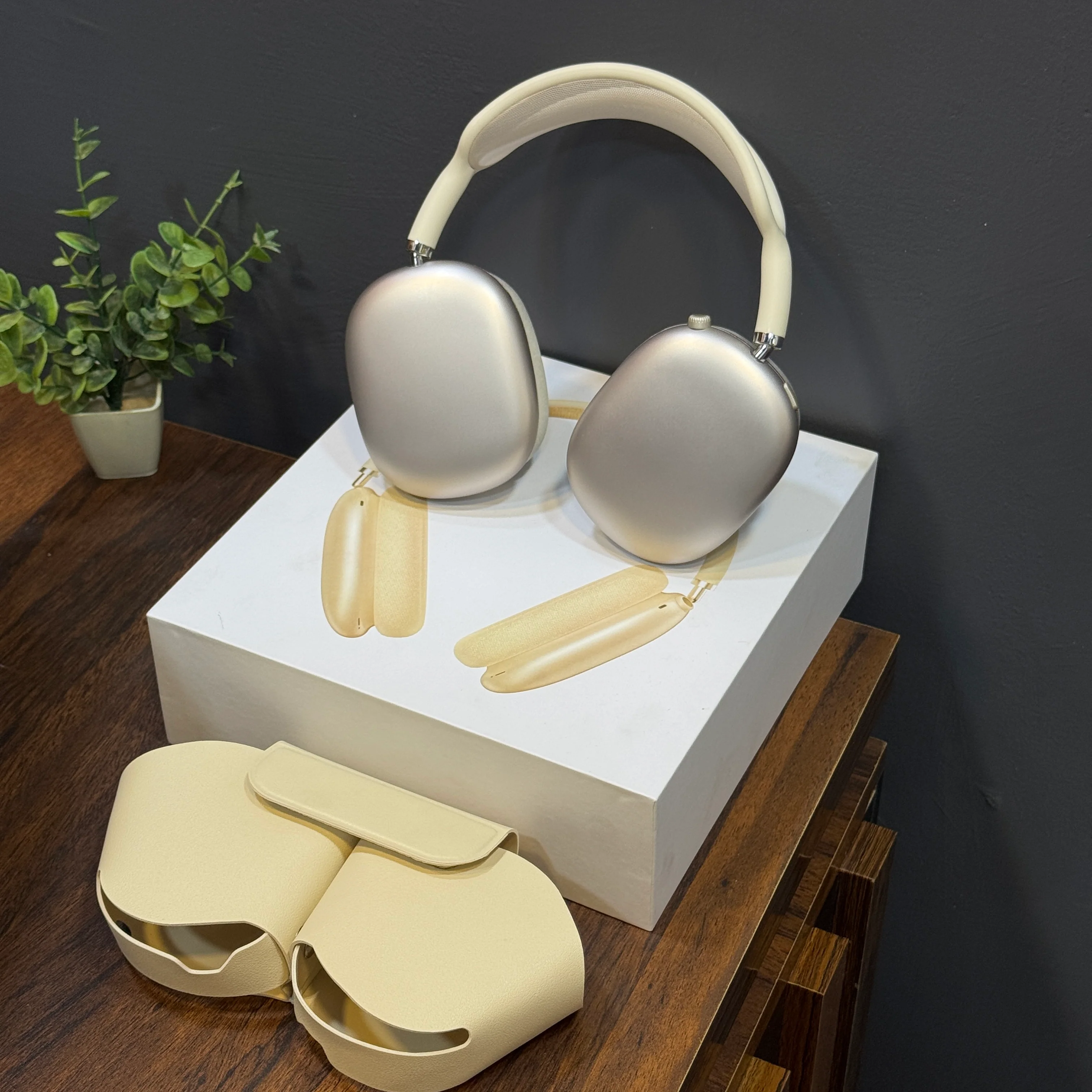Airpods Max wireless headphone Premium Quality (Limited Stock) - Image 19