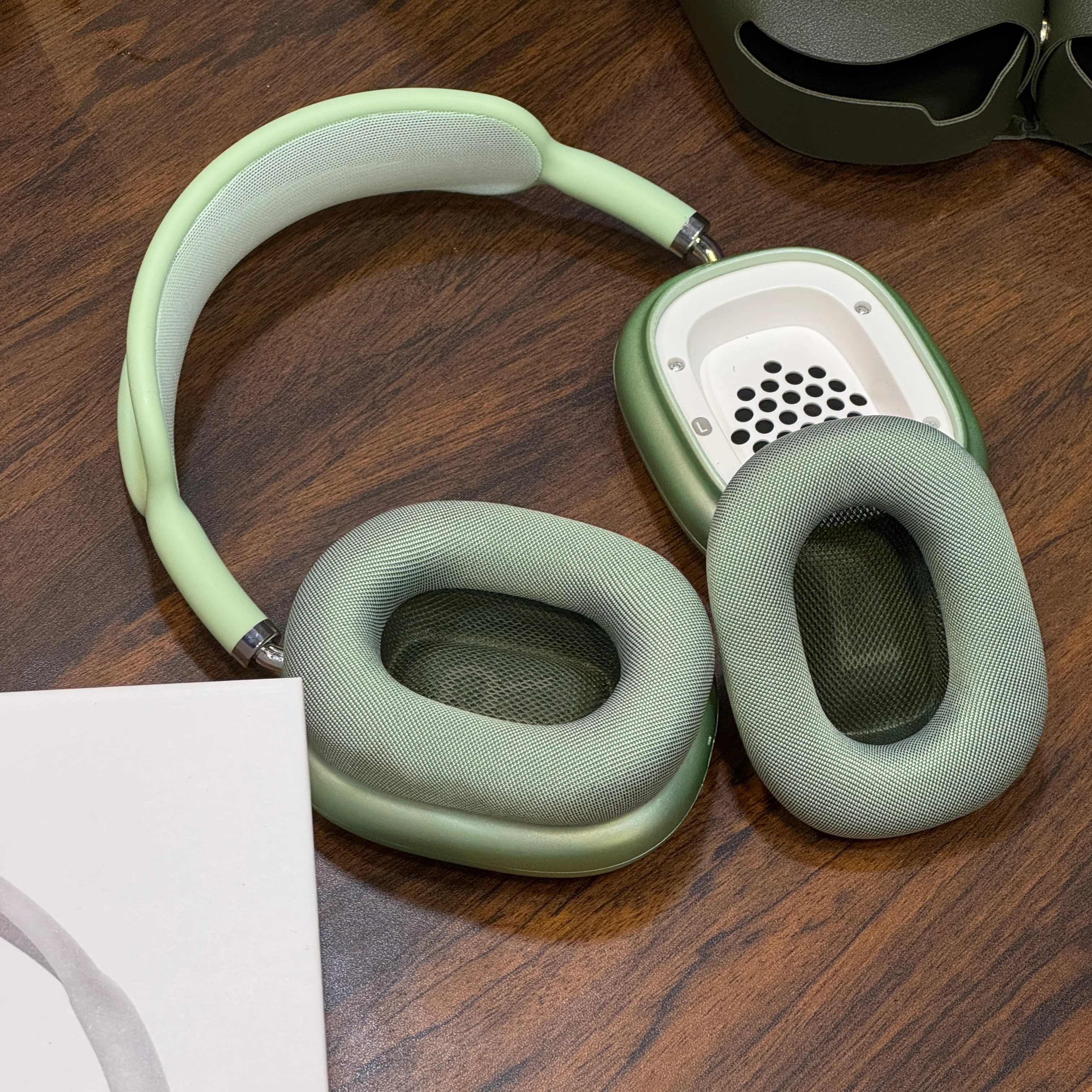 Airpods Max wireless headphone Premium Quality (Limited Stock) - Image 26