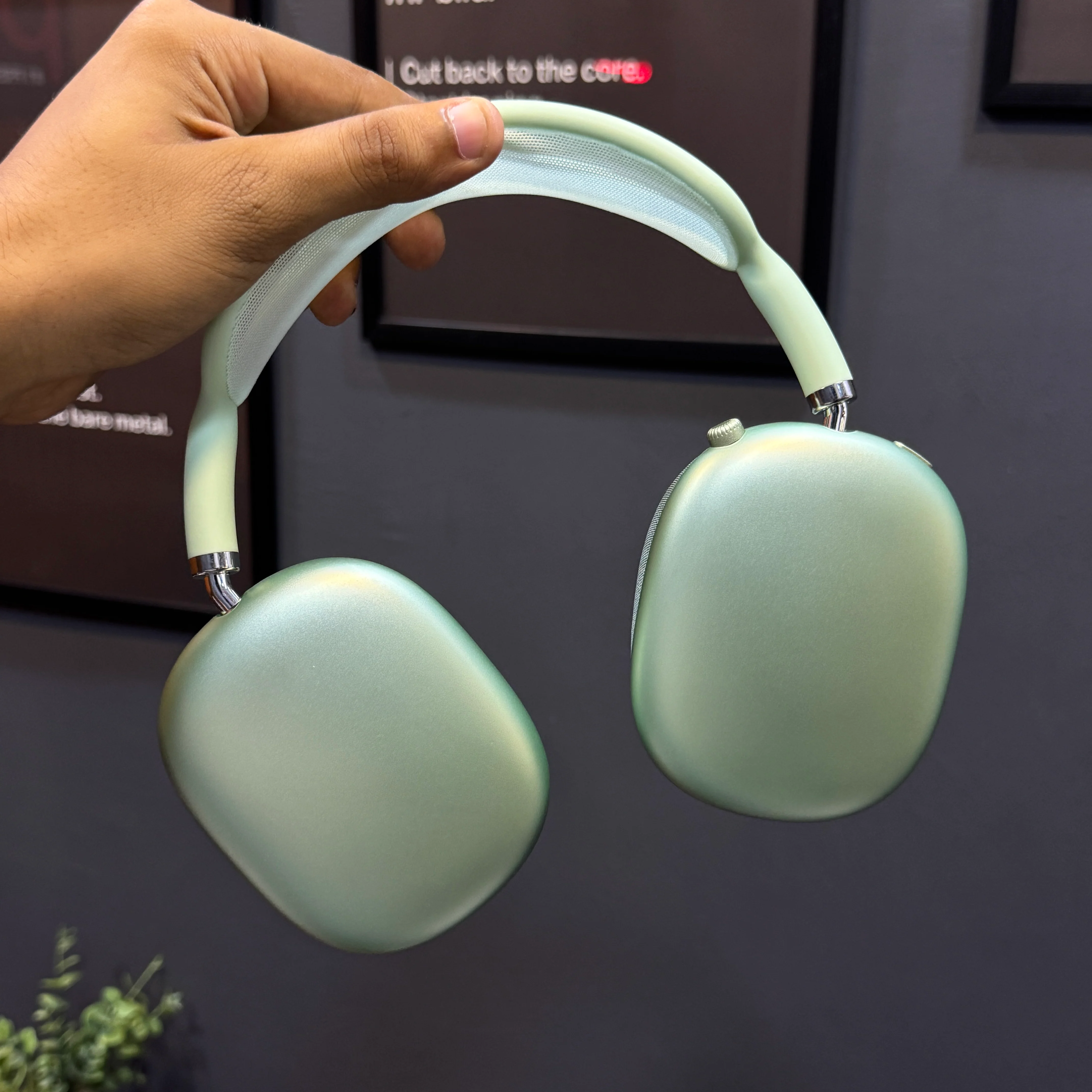 Airpods Max wireless headphone Premium Quality (Limited Stock) - Image 27