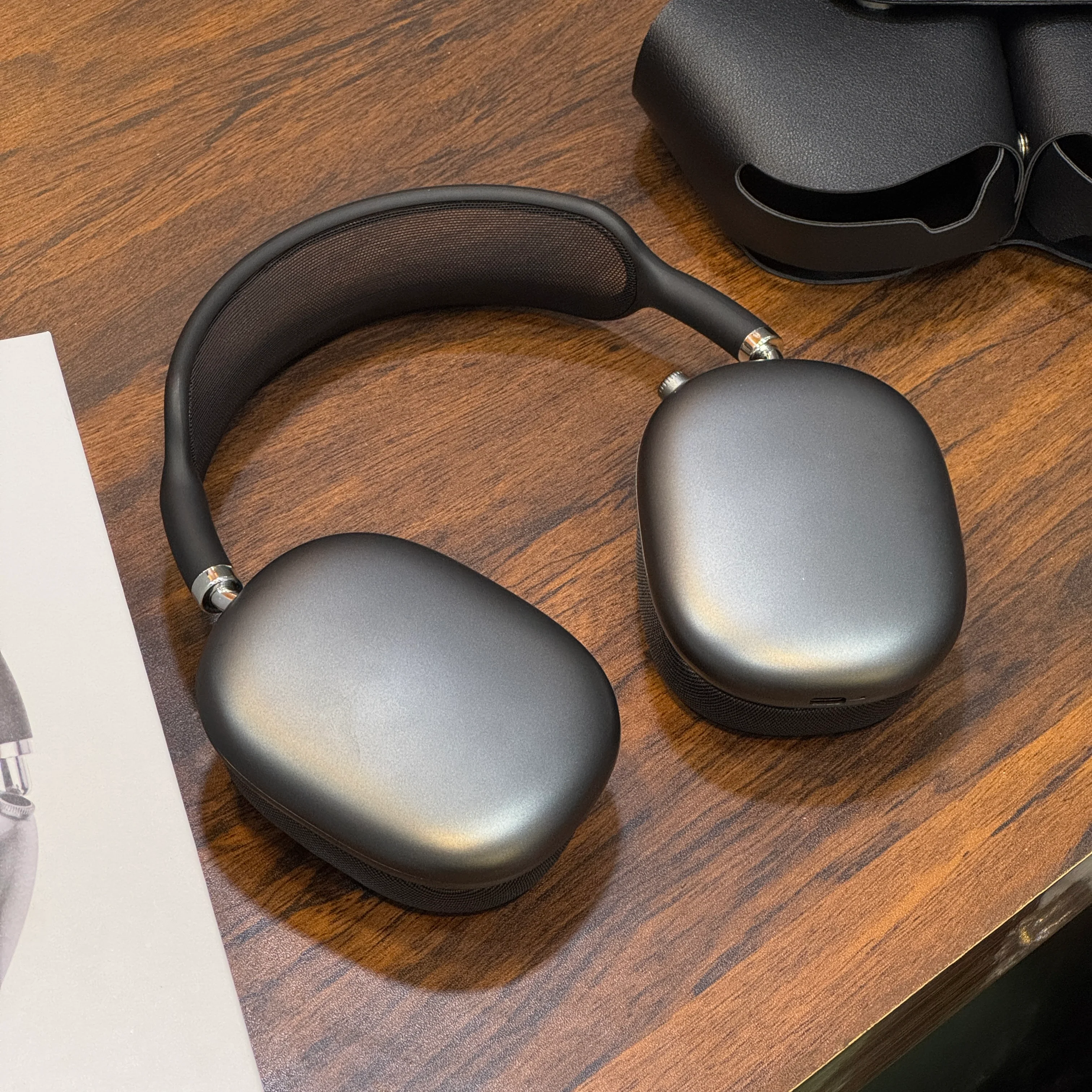 Airpods Max wireless headphone Premium Quality (Limited Stock) - Image 9
