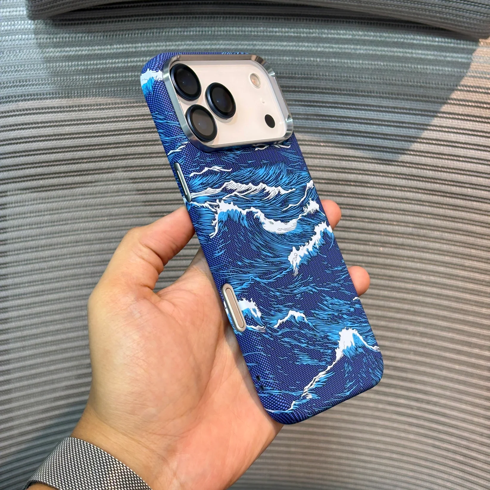Ocean Wave Carbon Premium Quality Case - Image 10