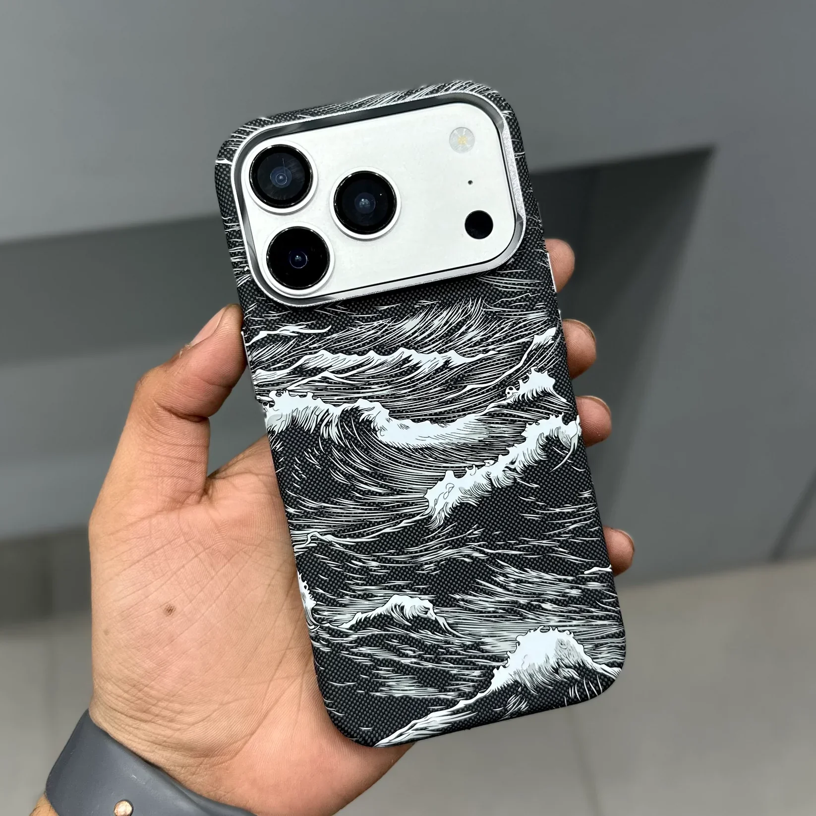 Ocean Wave Carbon Premium Quality Case - Image 4